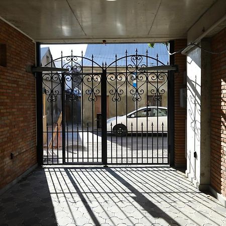 Апартаменты Brick House Тбилиси Экстерьер фото